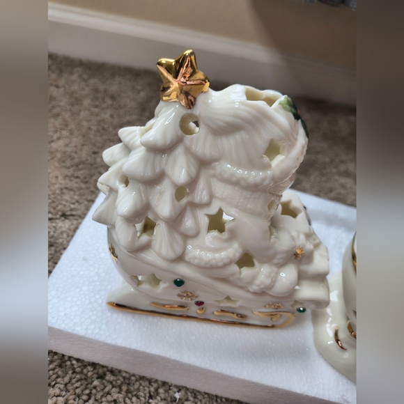 Holiday Home Accents Set of Two Snow Kids Tealight Candle Ceramic - Picture 15 of 16